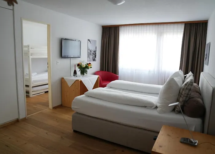Hotel Hotel Surselva 3*
