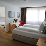 Hotel Surselva 3*