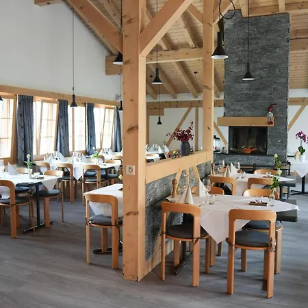 Surselva Szálloda