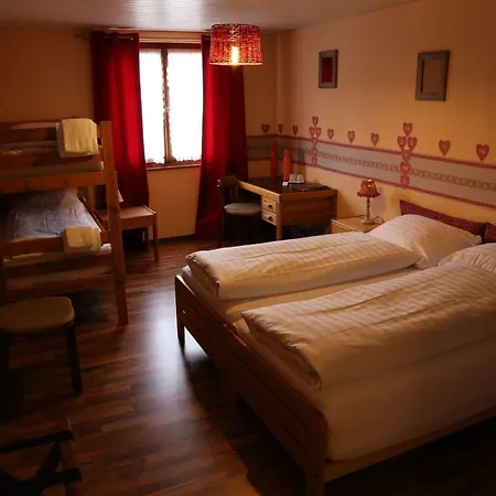 Surselva Szálloda Surcuolm