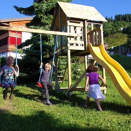 Surselva 3* Surcuolm