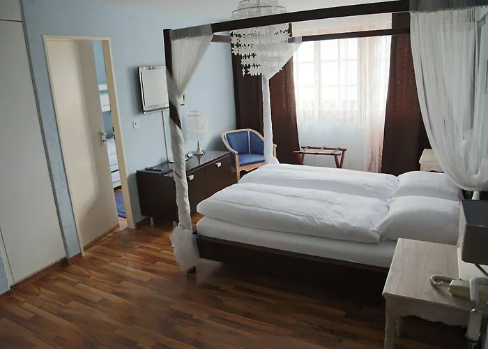 Hotel Surselva Surcuolm